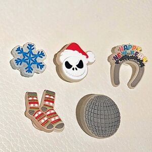 NW/oT Glow-in-the-dark Christmas Jibbitz Charms for Crocs Kids Adults Santa